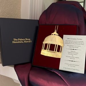 Hawaiian 1998 CORONATION PAVILION Ornament , Honolulu, Hawai’i